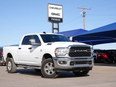 Used 2024 RAM 2500 Big Horn w/ Off Road Package AWD/4WD image 1