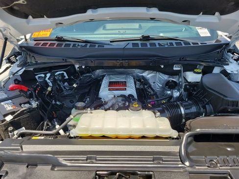 Certified 2024 Ford F150 Raptor w/ Equipment Group 803A Raptor R AWD/4WD image 31