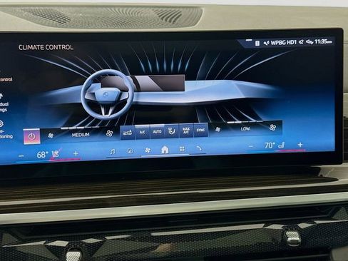 Used 2024 BMW X5 xDrive40i w/ Premium Package image 16