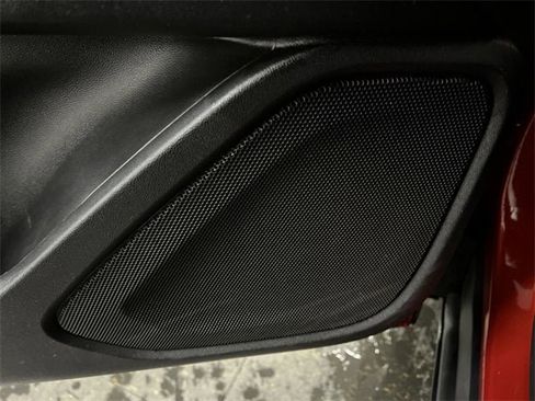 Used 2024 GMC Terrain SLE image 23