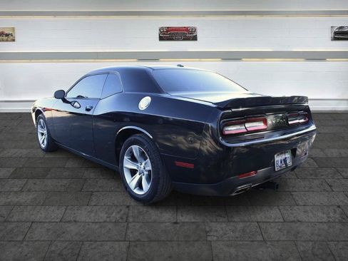 Used 2018 Dodge Challenger SXT RWD image 5
