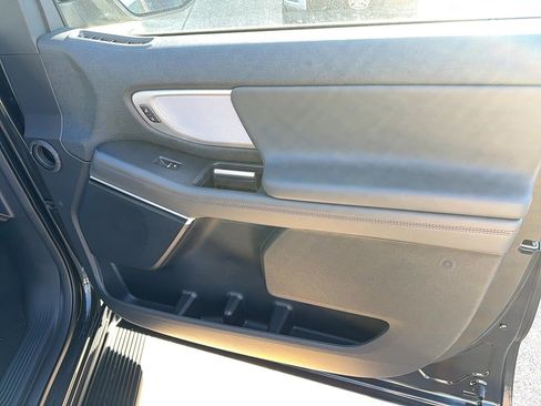 New 2025 Ford Expedition Active image 22