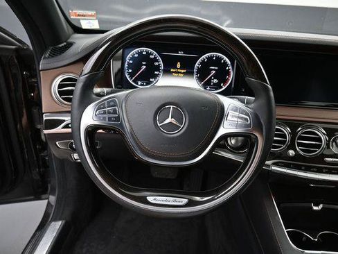 Used 2014 Mercedes-Benz S 550 Sedan image 18