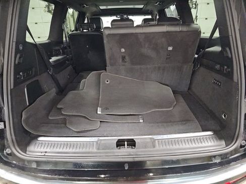 Used 2023 Jeep Grand Wagoneer Series II w/ Flexible Seating Group image 18