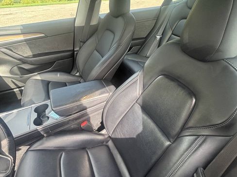 Used 2022 Tesla Model 3 RWD image 11