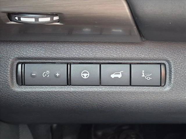 Used 2022 Nissan Pathfinder Platinum w/ Cargo Package AWD/4WD image 25