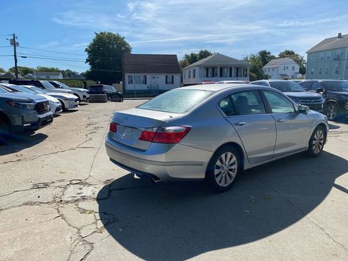 Used 2013 Honda Accord EX image 5