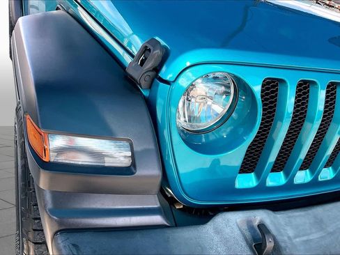 Used 2019 Jeep Wrangler Sport AWD/4WD image 24