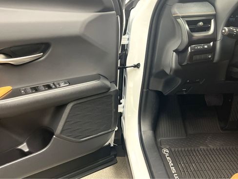 New 2026 Lexus UX 300h AWD image 42