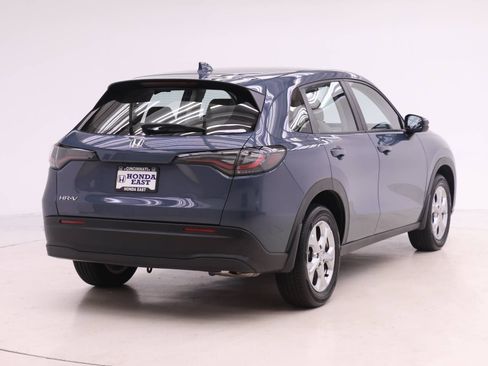 Used 2023 Honda HR-V LX image 2