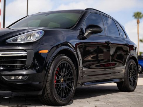 Used 2016 Porsche Cayenne GTS AWD/4WD image 7