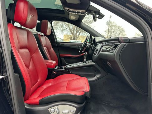 Used 2017 Porsche Macan GTS image 25