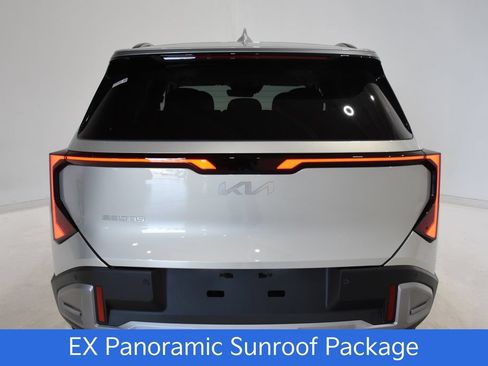 New 2027 Kia Seltos EX FWD image 5