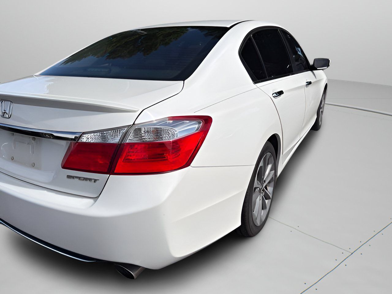Used 2015 Honda Accord Sport image 12
