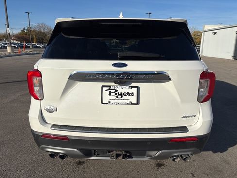 Used 2021 Ford Explorer King Ranch w/ Premium Technology Package image 4