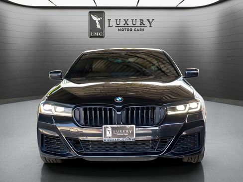 Used 2023 BMW 540i xDrive w/ M Sport Package AWD/4WD image 3