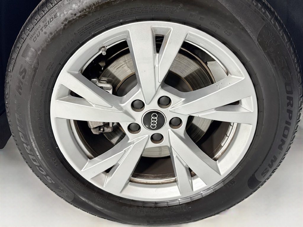Certified 2025 Audi Q5 Premium w/ Convenience Package AWD/4WD image 31