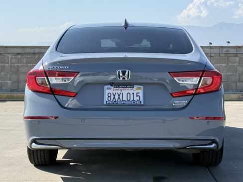 Used 2021 Honda Accord Touring image 11