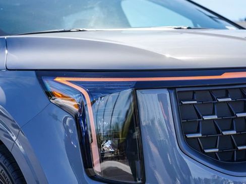 New 2026 Kia Carnival SX FWD image 19