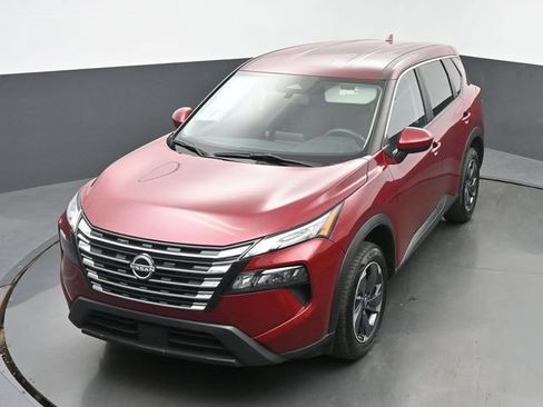Used 2024 Nissan Rogue SV FWD image 36