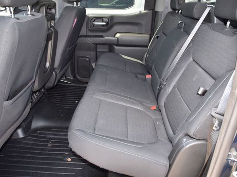 Used 2021 Chevrolet Silverado 1500 LT w/ Convenience Package II AWD/4WD image 11