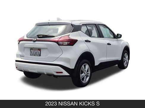 Used 2023 Nissan Kicks S FWD image 9