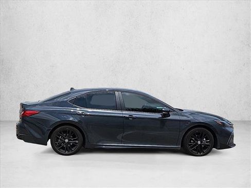 Used 2026 Toyota Camry SE w/ Convenience Package FWD image 4