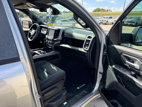 Used 2019 RAM 1500 Big Horn RWD image 14