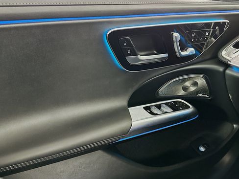 Used 2024 Mercedes-Benz E 350 4MATIC Sedan image 13