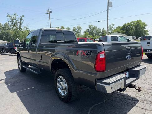 Used 2016 Ford F250 XLT w/ XLT Premium Package AWD/4WD image 5
