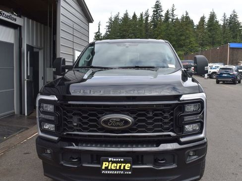 New 2025 Ford F350 XLT w/ Black Appearance Package image 3