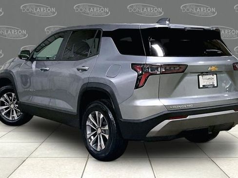 Used 2026 Chevrolet Equinox LT image 5