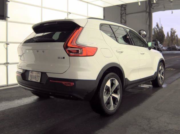Used 2026 Volvo XC40 B5 Plus AWD/4WD image 7