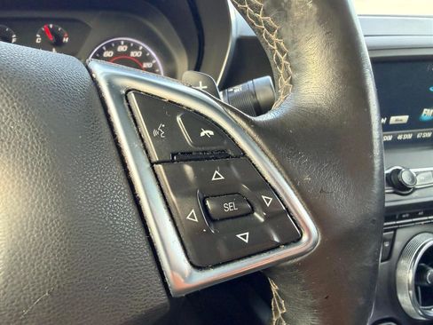 Used 2017 Chevrolet Camaro LT RWD image 20
