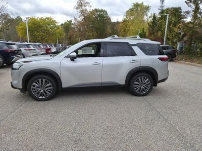 New 2025 Nissan Pathfinder SL