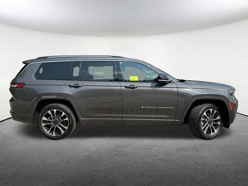 Used 2022 Jeep Grand Cherokee L Overland w/ Luxury Tech Group IV AWD/4WD image 15