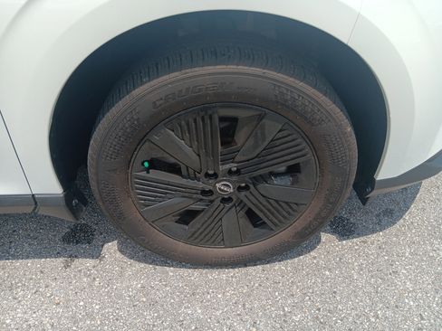Used 2025 Nissan Murano SV FWD image 8