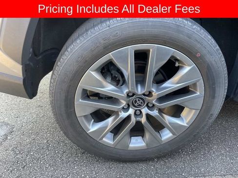 Used 2023 Toyota RAV4 XLE Premium FWD image 11