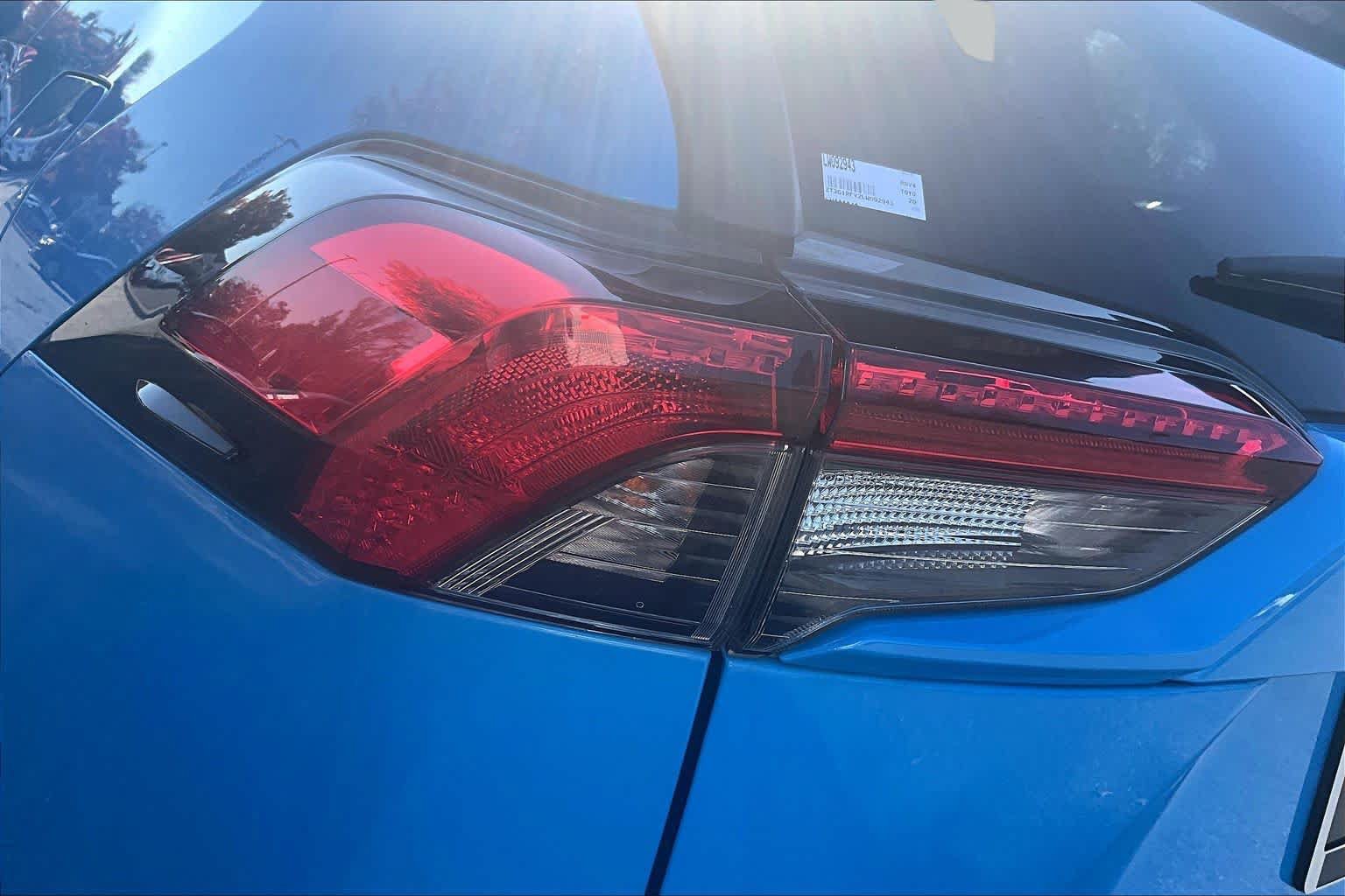 Used 2020 Toyota RAV4 LE w/ Carpet Mat Package AWD/4WD image 28