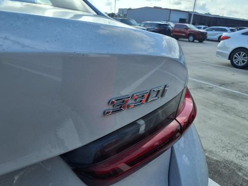 Used 2026 BMW 330i Sedan w/ Premium Package RWD image 9