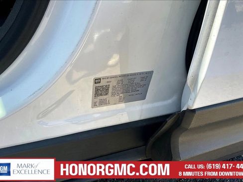 Used 2022 GMC Terrain SLE w/ Driver Convenience Package FWD image 18