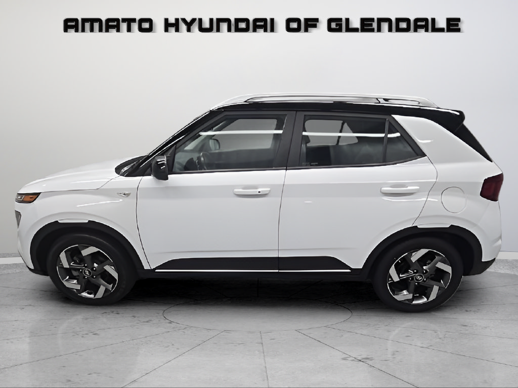 Used 2022 Hyundai Venue Limited FWD image 3