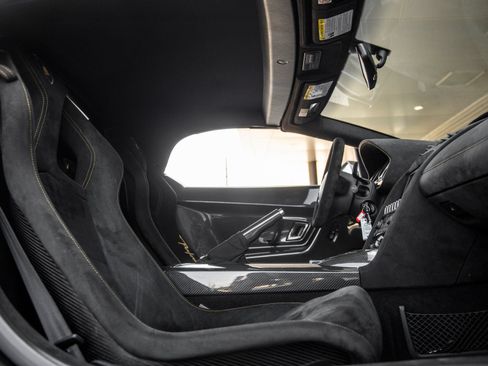 Used 2012 Lamborghini Gallardo LP 570-4 Performante AWD/4WD image 47