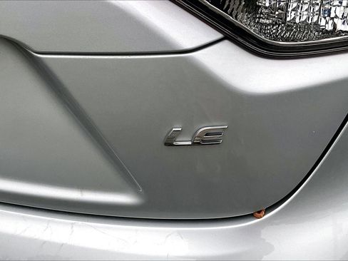 Used 2025 Toyota Corolla LE FWD image 8