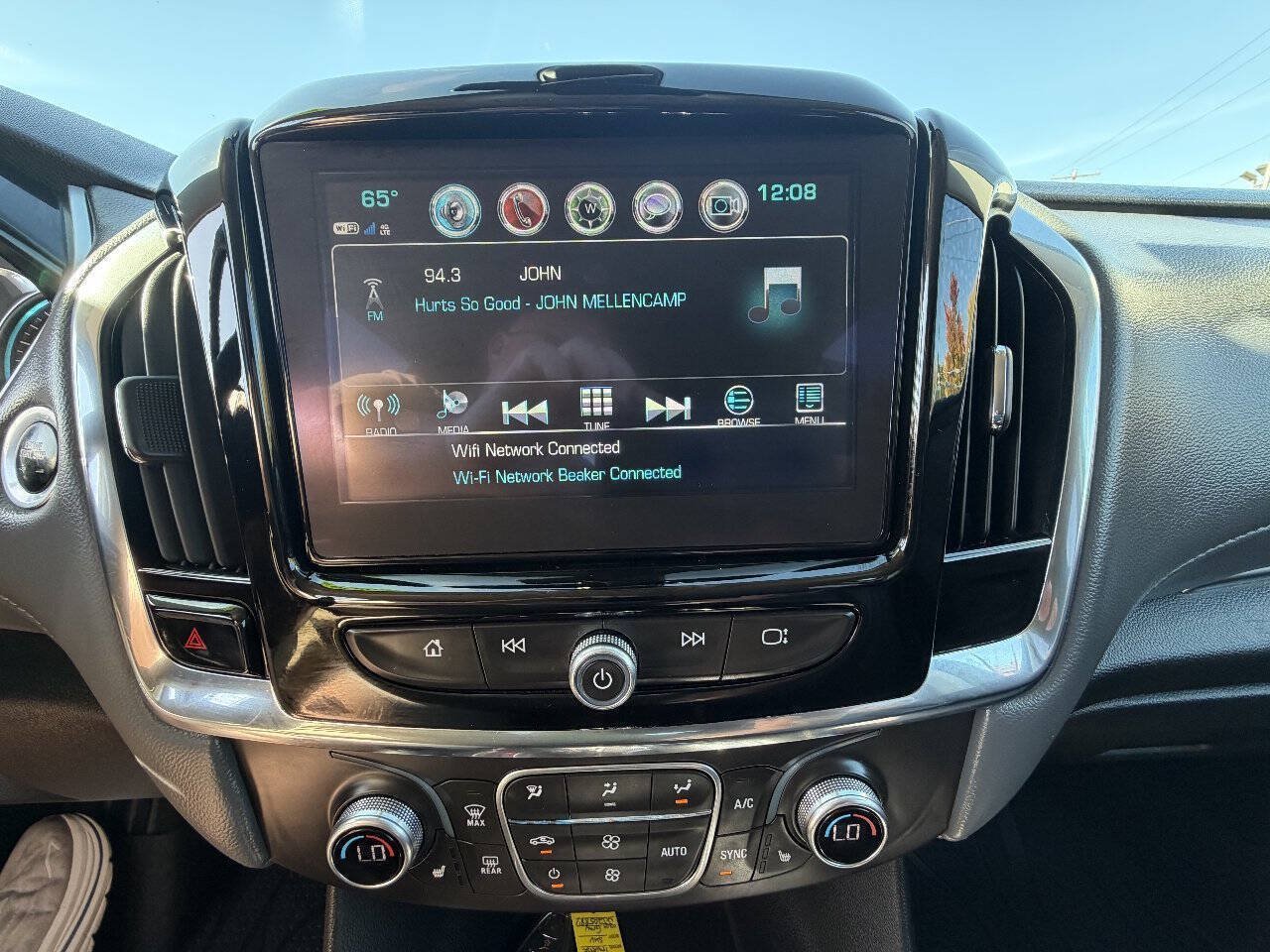 Used 2018 Chevrolet Traverse LT w/ LPO, Floor Liner Package AWD/4WD image 21