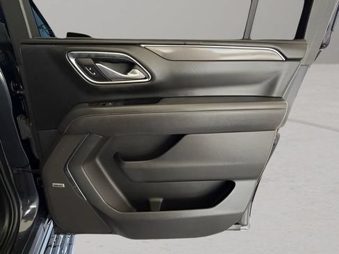 Used 2023 GMC Yukon XL AT4 w/ AT4 Premium Plus Package AWD/4WD image 36