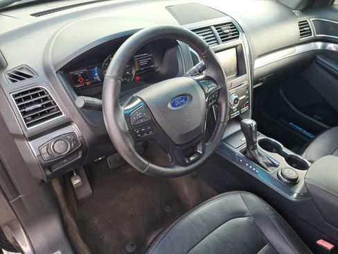 Used 2016 Ford Explorer Sport image 17