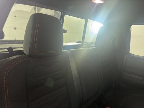 Used 2023 Nissan Frontier PRO-4X w/ Pro Convenience Package AWD/4WD image 30