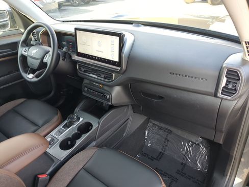 Used 2025 Ford Bronco Sport Outer Banks image 34