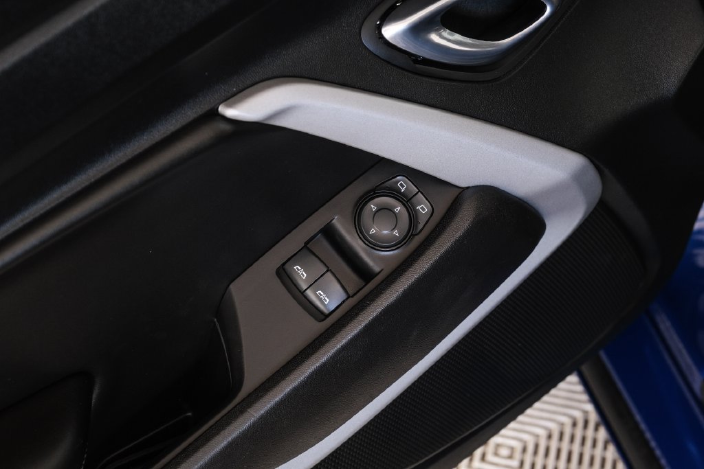 Used 2020 Chevrolet Camaro LT RWD image 41